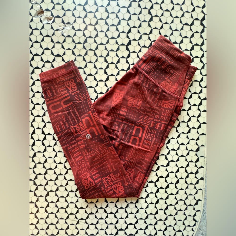 Lululemon Wunder Train Contour Fit High-Rise Tight 25”